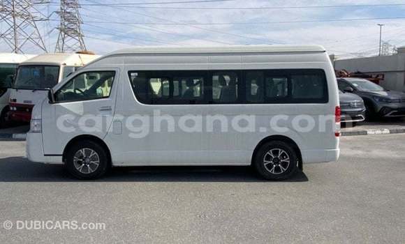 Buy Import Toyota Hiace White Car in Import - Dubai in Ashanti Buy Import Toyota Hiace White Car in Import - Dubai in Ashanti