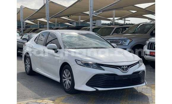Ra Imported Toyota Camry funfun Ọkọ̀ in Import - Dubai ni Ashanti Ra Imported Toyota Camry funfun Ọkọ̀ in Import - Dubai ni Ashanti