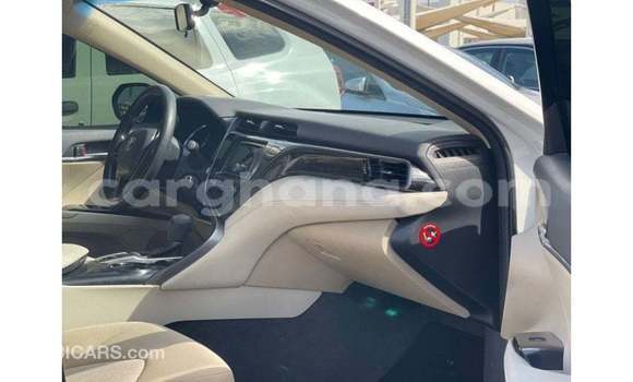 Ra Imported Toyota Camry funfun Ọkọ̀ in Import - Dubai ni Ashanti Ra Imported Toyota Camry funfun Ọkọ̀ in Import - Dubai ni Ashanti