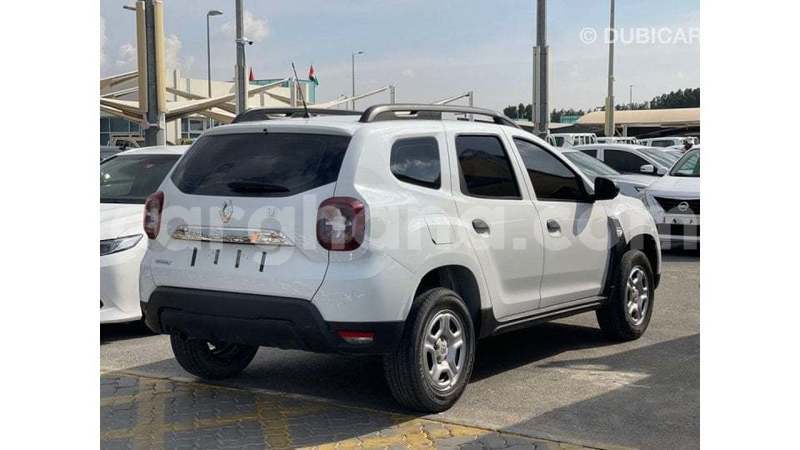 Big with watermark renault duster ashanti import dubai 53182