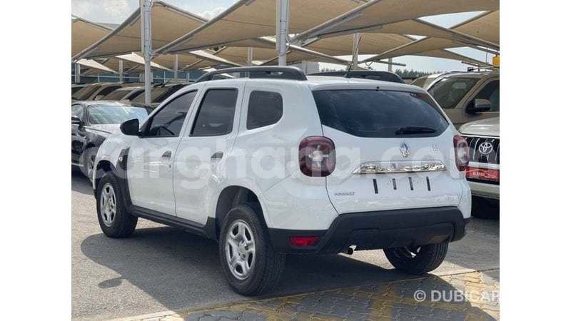 Big with watermark renault duster ashanti import dubai 53182