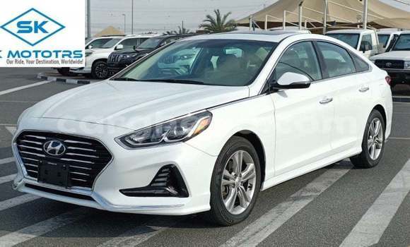 Buy Import Hyundai Sonata White Car in Import - Dubai in Ashanti Buy Import Hyundai Sonata White Car in Import - Dubai in Ashanti