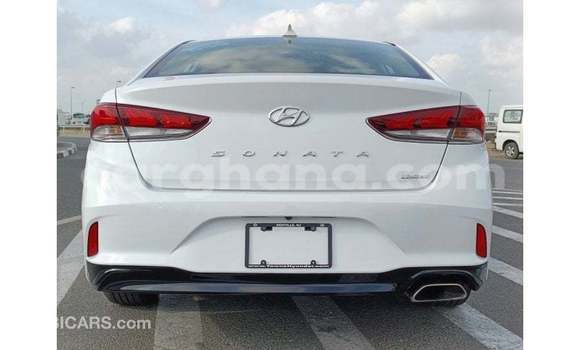 Buy Import Hyundai Sonata White Car in Import - Dubai in Ashanti Buy Import Hyundai Sonata White Car in Import - Dubai in Ashanti