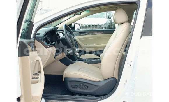 Buy Import Hyundai Sonata White Car in Import - Dubai in Ashanti Buy Import Hyundai Sonata White Car in Import - Dubai in Ashanti