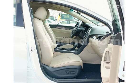 Buy Import Hyundai Sonata White Car in Import - Dubai in Ashanti Buy Import Hyundai Sonata White Car in Import - Dubai in Ashanti