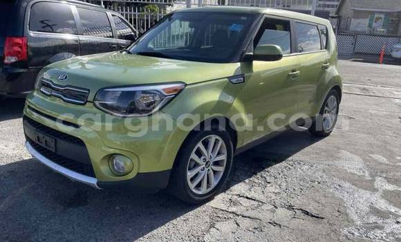 Ra Àlòkù Kia Soul Alawọ ewe Ọkọ̀ in Accra ni Greater Accra Ra Àlòkù Kia Soul Alawọ ewe Ọkọ̀ in Accra ni Greater Accra