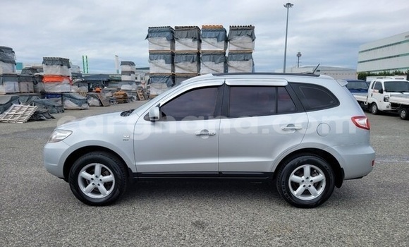 Sayi Na hannu Hyundai Santa Fe Azurfa Mota in Accra a Greater Accra Sayi Na hannu Hyundai Santa Fe Azurfa Mota in Accra a Greater Accra