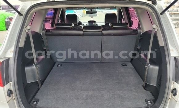 Sayi Na hannu Hyundai Santa Fe Azurfa Mota in Accra a Greater Accra Sayi Na hannu Hyundai Santa Fe Azurfa Mota in Accra a Greater Accra