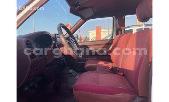 Ra Imported Nissan Pickup funfun Ọkọ̀ in Import - Dubai ni Ashanti Ra Imported Nissan Pickup funfun Ọkọ̀ in Import - Dubai ni Ashanti