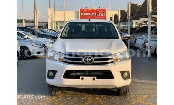 Ra Imported Toyota Hilux funfun Ọkọ̀ in Import - Dubai ni Ashanti Ra Imported Toyota Hilux funfun Ọkọ̀ in Import - Dubai ni Ashanti