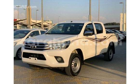 Ra Imported Toyota Hilux funfun Ọkọ̀ in Import - Dubai ni Ashanti Ra Imported Toyota Hilux funfun Ọkọ̀ in Import - Dubai ni Ashanti