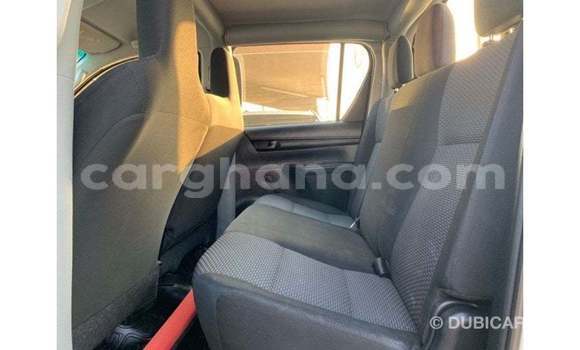 Ra Imported Toyota Hilux funfun Ọkọ̀ in Import - Dubai ni Ashanti Ra Imported Toyota Hilux funfun Ọkọ̀ in Import - Dubai ni Ashanti