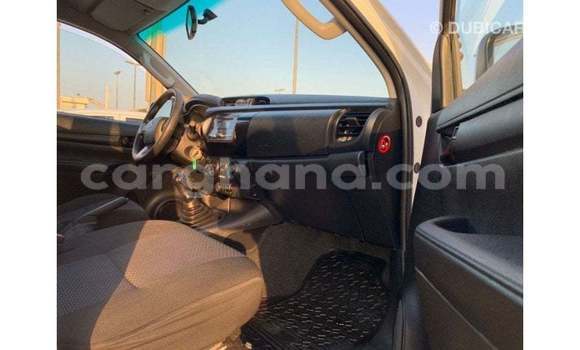 Ra Imported Toyota Hilux funfun Ọkọ̀ in Import - Dubai ni Ashanti Ra Imported Toyota Hilux funfun Ọkọ̀ in Import - Dubai ni Ashanti