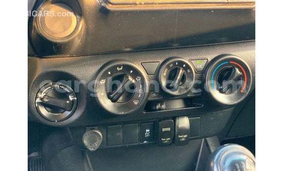 Ra Imported Toyota Hilux funfun Ọkọ̀ in Import - Dubai ni Ashanti Ra Imported Toyota Hilux funfun Ọkọ̀ in Import - Dubai ni Ashanti