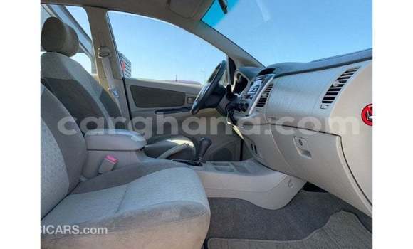 Sayi Imported Toyota Innova White Mota in Import - Dubai a Ashanti Sayi Imported Toyota Innova White Mota in Import - Dubai a Ashanti
