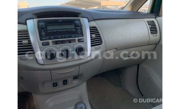 Sayi Imported Toyota Innova White Mota in Import - Dubai a Ashanti Sayi Imported Toyota Innova White Mota in Import - Dubai a Ashanti