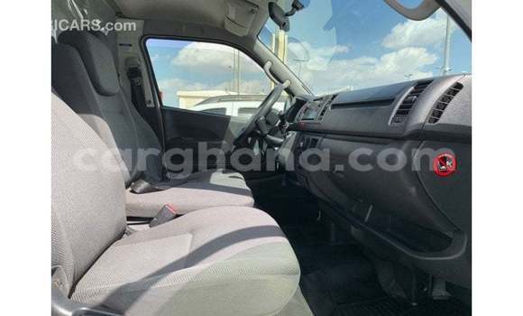 Ra Imported Toyota Hiace funfun Ọkọ̀ in Import - Dubai ni Ashanti Ra Imported Toyota Hiace funfun Ọkọ̀ in Import - Dubai ni Ashanti