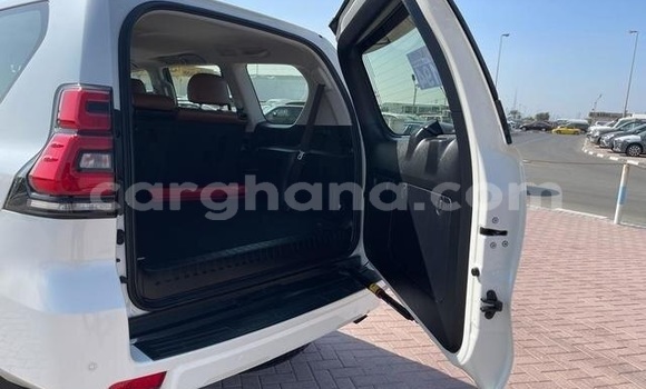 Buy Used Toyota Land Cruiser Prado White Car in Accra in Greater Accra Buy Used Toyota Land Cruiser Prado White Car in Accra in Greater Accra