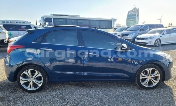 Ra Àlòkù Hyundai i30 Blue Ọkọ̀ in Accra ni Greater Accra Ra Àlòkù Hyundai i30 Blue Ọkọ̀ in Accra ni Greater Accra