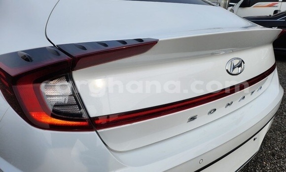 Sayi Na hannu Hyundai Sonata White Mota in Accra a Greater Accra Sayi Na hannu Hyundai Sonata White Mota in Accra a Greater Accra