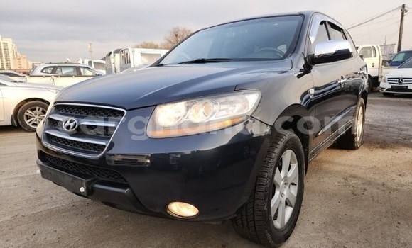 Ra Àlòkù Hyundai Santa Fe Black Ọkọ̀ in Accra ni Greater Accra