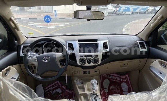 Sayi Na hannu Toyota Fortuner Brown Mota in Accra a Greater Accra Sayi Na hannu Toyota Fortuner Brown Mota in Accra a Greater Accra