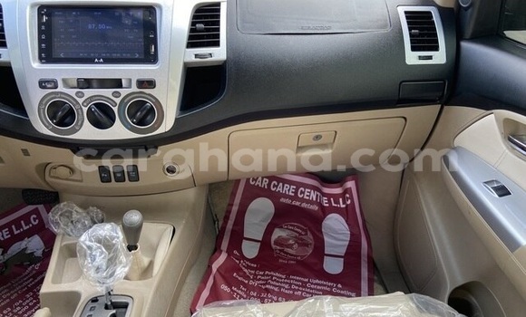 Sayi Na hannu Toyota Fortuner Brown Mota in Accra a Greater Accra Sayi Na hannu Toyota Fortuner Brown Mota in Accra a Greater Accra