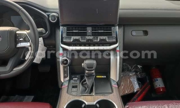 Sayi Na hannu Toyota Land Cruiser Prado White Mota in Accra a Greater Accra Sayi Na hannu Toyota Land Cruiser Prado White Mota in Accra a Greater Accra