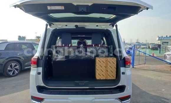 Sayi Na hannu Toyota Land Cruiser Prado White Mota in Accra a Greater Accra Sayi Na hannu Toyota Land Cruiser Prado White Mota in Accra a Greater Accra