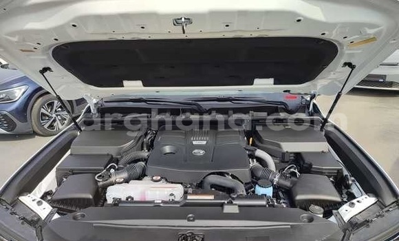 Sayi Na hannu Toyota Land Cruiser Prado White Mota in Accra a Greater Accra Sayi Na hannu Toyota Land Cruiser Prado White Mota in Accra a Greater Accra
