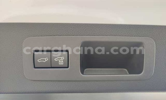 Sayi Na hannu Toyota Land Cruiser Prado White Mota in Accra a Greater Accra Sayi Na hannu Toyota Land Cruiser Prado White Mota in Accra a Greater Accra