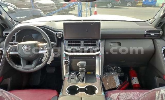 Sayi Na hannu Toyota Land Cruiser Prado White Mota in Accra a Greater Accra Sayi Na hannu Toyota Land Cruiser Prado White Mota in Accra a Greater Accra