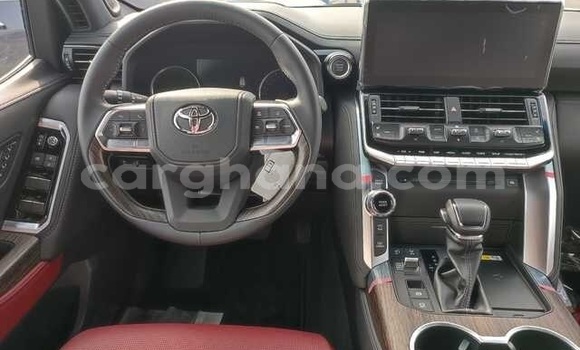 Sayi Na hannu Toyota Land Cruiser Prado White Mota in Accra a Greater Accra Sayi Na hannu Toyota Land Cruiser Prado White Mota in Accra a Greater Accra
