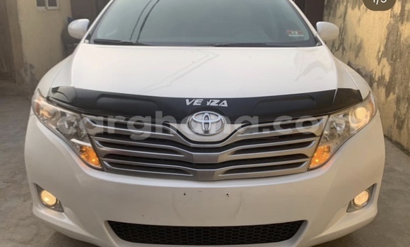 Buy Used Toyota Venza White Car in Accra in Greater Accra