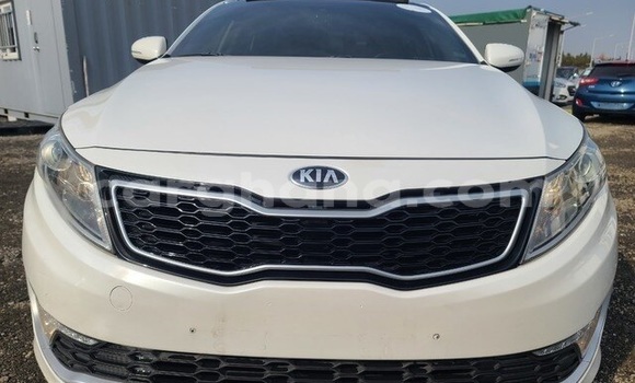 Buy Used Kia K5 White Car in Accra in Greater Accra