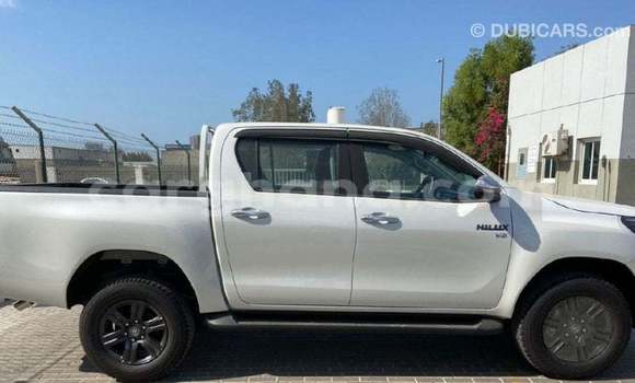 Ra Imported Toyota Hilux funfun Ọkọ̀ in Import - Dubai ni Ashanti Ra Imported Toyota Hilux funfun Ọkọ̀ in Import - Dubai ni Ashanti
