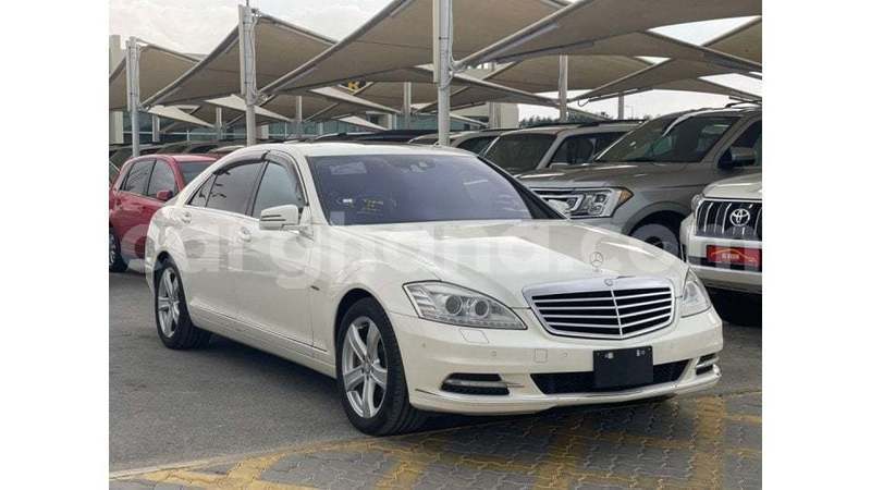 Big with watermark mercedes benz a200 ashanti import dubai 53238