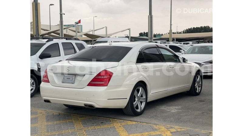 Big with watermark mercedes benz a200 ashanti import dubai 53238