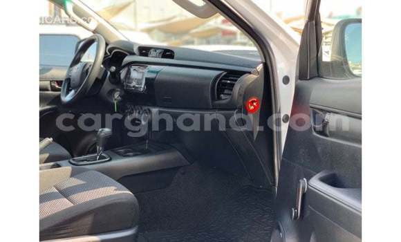 Ra Imported Toyota Hilux funfun Ọkọ̀ in Import - Dubai ni Ashanti Ra Imported Toyota Hilux funfun Ọkọ̀ in Import - Dubai ni Ashanti
