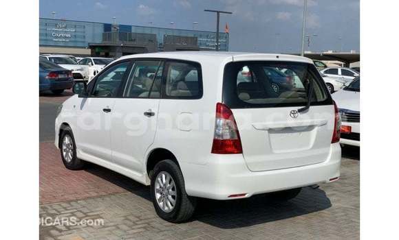 Sayi Imported Toyota Innova White Mota in Import - Dubai a Ashanti Sayi Imported Toyota Innova White Mota in Import - Dubai a Ashanti