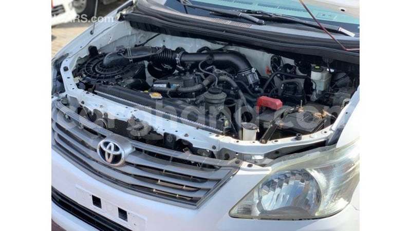 Big with watermark toyota innova ashanti import dubai 53249