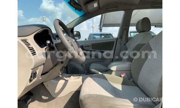 Sayi Imported Toyota Innova White Mota in Import - Dubai a Ashanti Sayi Imported Toyota Innova White Mota in Import - Dubai a Ashanti