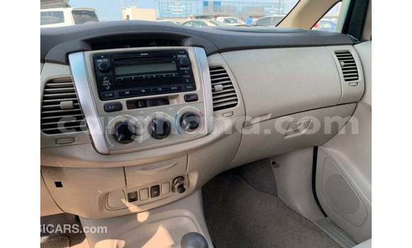 Sayi Imported Toyota Innova White Mota in Import - Dubai a Ashanti Sayi Imported Toyota Innova White Mota in Import - Dubai a Ashanti