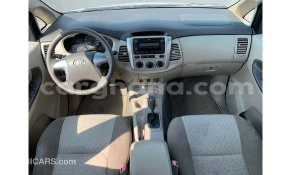 Sayi Imported Toyota Innova White Mota in Import - Dubai a Ashanti Sayi Imported Toyota Innova White Mota in Import - Dubai a Ashanti