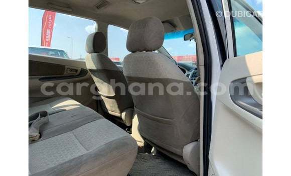 Sayi Imported Toyota Innova White Mota in Import - Dubai a Ashanti Sayi Imported Toyota Innova White Mota in Import - Dubai a Ashanti