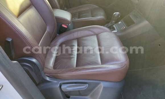 Sayi Na hannu Volkswagen Tiguan White Mota in Accra a Greater Accra Sayi Na hannu Volkswagen Tiguan White Mota in Accra a Greater Accra