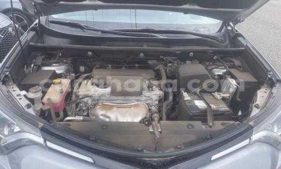 Sayi Na hannu Toyota RAV4 Azurfa Mota in Tema a Greater Accra Sayi Na hannu Toyota RAV4 Azurfa Mota in Tema a Greater Accra