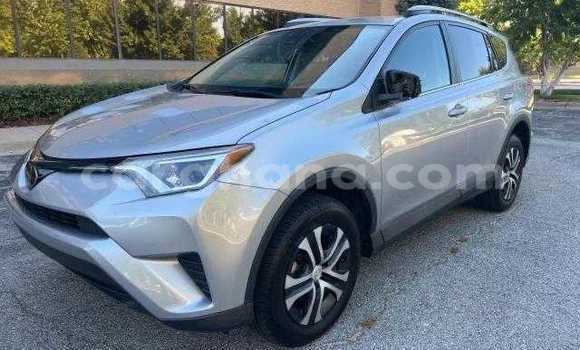 Sayi Na hannu Toyota RAV4 Azurfa Mota in Tema a Greater Accra Sayi Na hannu Toyota RAV4 Azurfa Mota in Tema a Greater Accra