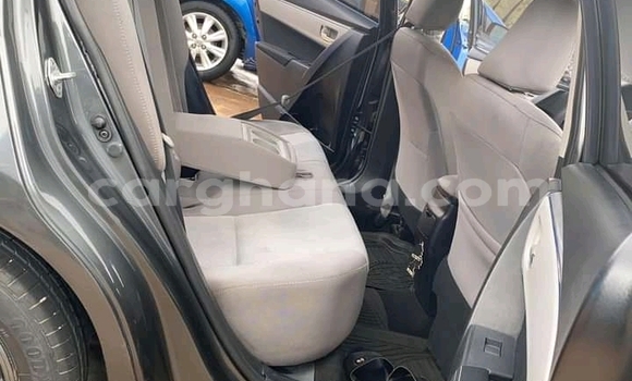 Ra Àlòkù Toyota Corolla Black Ọkọ̀ in Accra ni Greater Accra Ra Àlòkù Toyota Corolla Black Ọkọ̀ in Accra ni Greater Accra