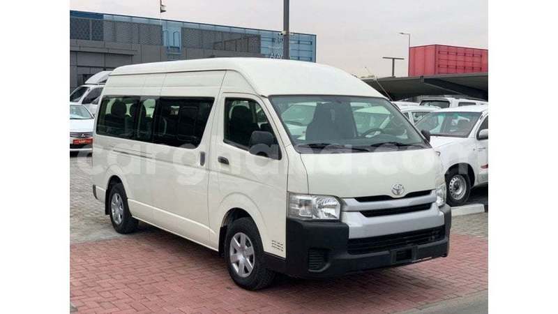 Big with watermark toyota hiace ashanti import dubai 53271